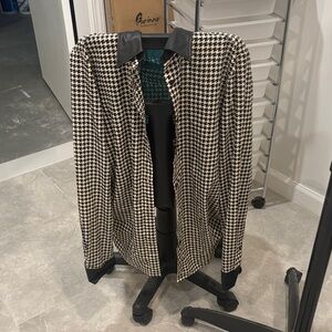 Ralph Lauren Stylish Black and White Houndstooth Womens dress shirt - medium